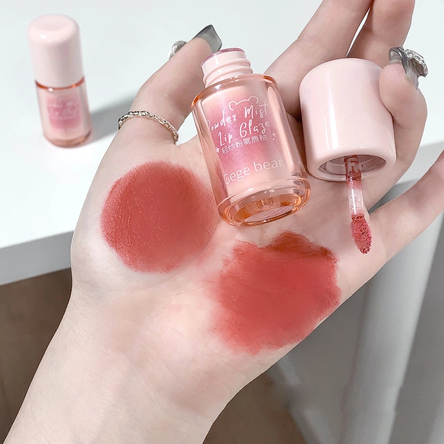 OEM Custom Design Velvet Lip Gloss Long Lasting Matte Texture Soft Mist Gel Vegan Mineral Ingredients Daily Makeup Lip Care Good Vibrations