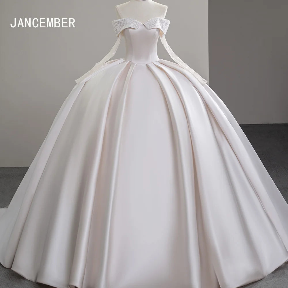 Luxury Satin Wedding Dress Court Train Elegant Boat Neck Princess Wedding Gown Plus Size Custom Made Sfy42