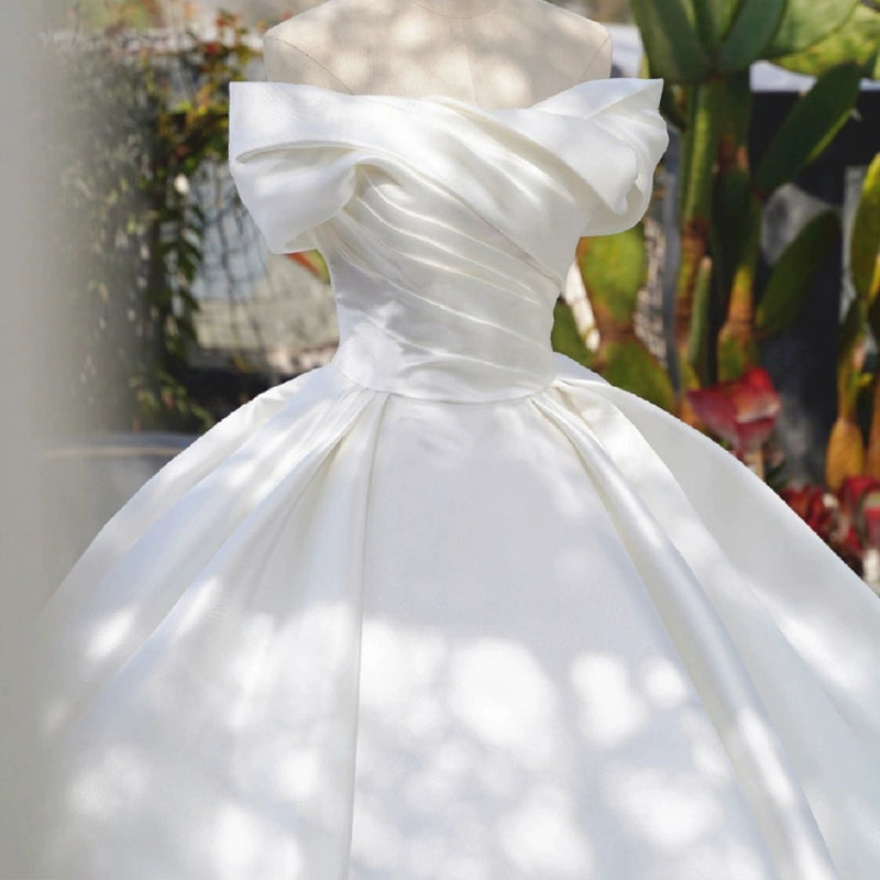 off-Shoulder Main Wedding Dress Small Satin 2023 New Arrival Bride Going out Main Yarn Vintage Satin Satin Palace Style Main Yarn