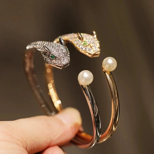 Di Li Xue High Version Heavy Industry Inlaid Zircon Leopard Bracelet Classy Design Opening Bracelet Europe and America Cross Border Good Vibrations