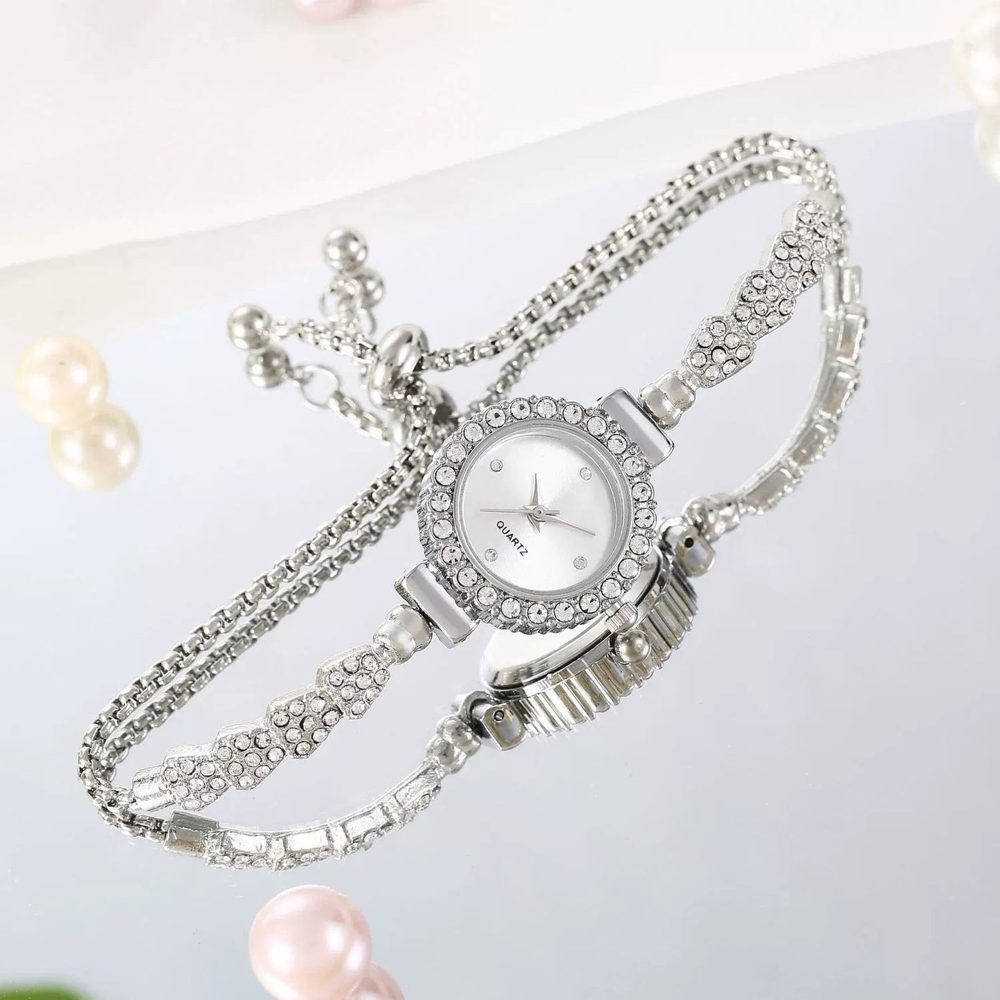 2024 New Arrival Fashion Diamond round Women's Watch Free Adjustment Bracelet Watch Women's Quartz Watch Good Vibrations