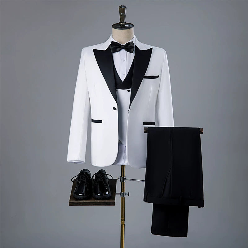 Photo Studio Men's Theme Wedding Photo White Suit Suit Good Vibrations