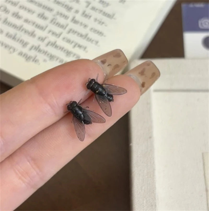 Funny Prank Flies Stud Earrings For Women Realistic Simulation Insect Small Fly Earrings Halloween Party Abstract Jewelry Gifts Good Vibrations