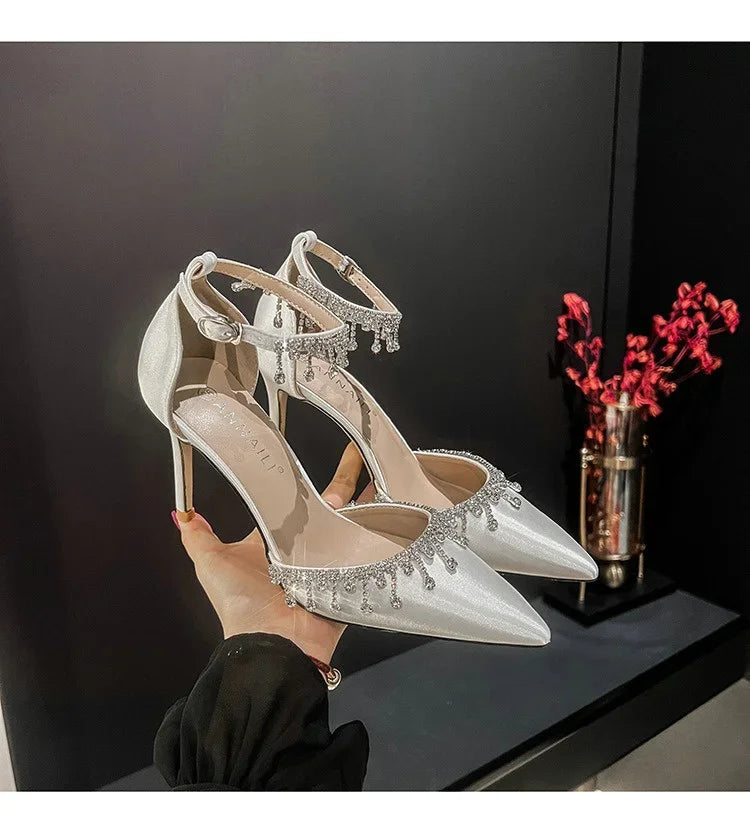 Comemore 2025 White Wedding Bridesmaid Shoes Satin Fashion Rhinestone Fringe Chain High Heels Black Temperament Elegance Pumps Good Vibrations