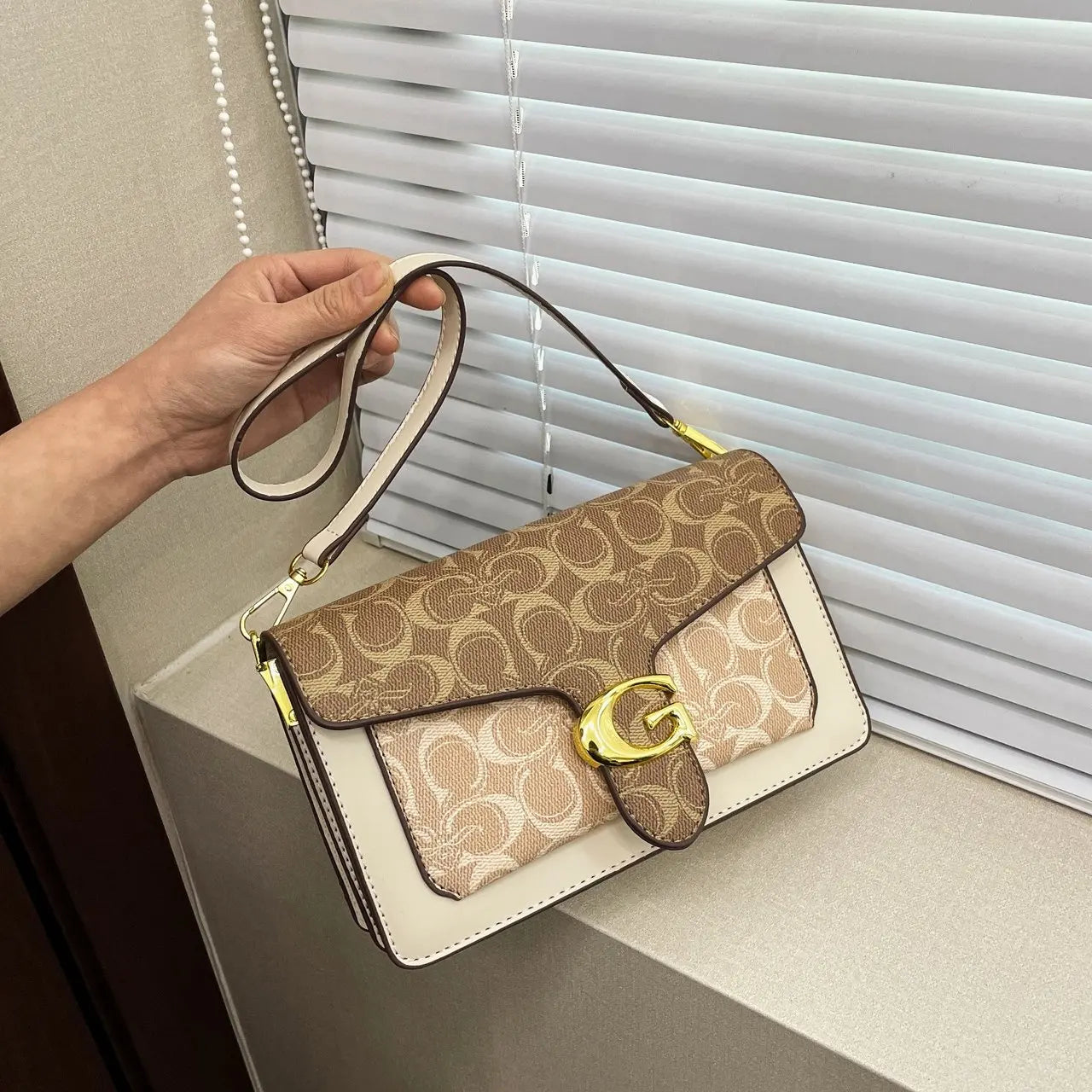 Famous Fashion Style Crossbody Bag Vintage Minimalist Leather Purse With Luxury Letter Logo & Large Capacity Tote Design Good Vibrations