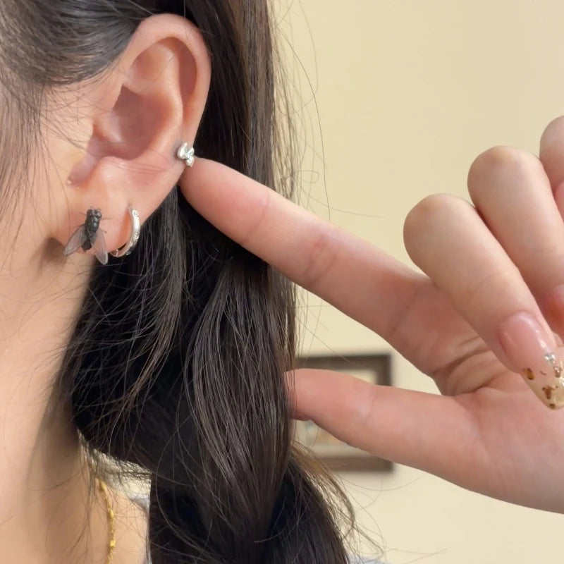 Funny Prank Flies Stud Earrings For Women Realistic Simulation Insect Small Fly Earrings Halloween Party Abstract Jewelry Gifts Good Vibrations