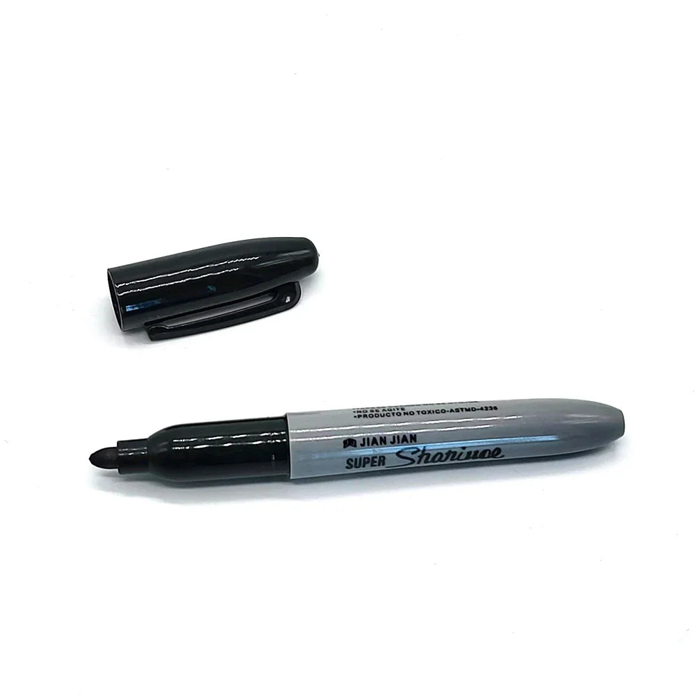 Blue marker safe for hidden storage of valuables, disguised as an ordinary pen, ideal for security and travel.