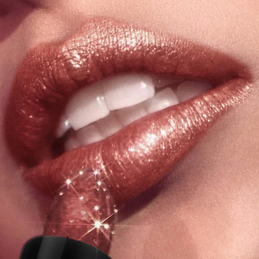 Glitter Lipstick, a pressable pearlescent lipstick, is very shiny like crushed diamond particles, smooth and long-lasting, has a Good Vibrations
