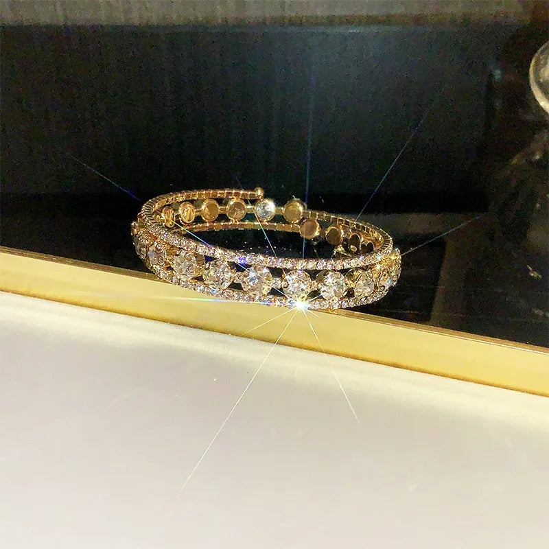 Three Layer Full Diamond Exquisite Fashionable High-end Versatile Personality Bracelet Shining Rose Gold Retro Good Vibrations