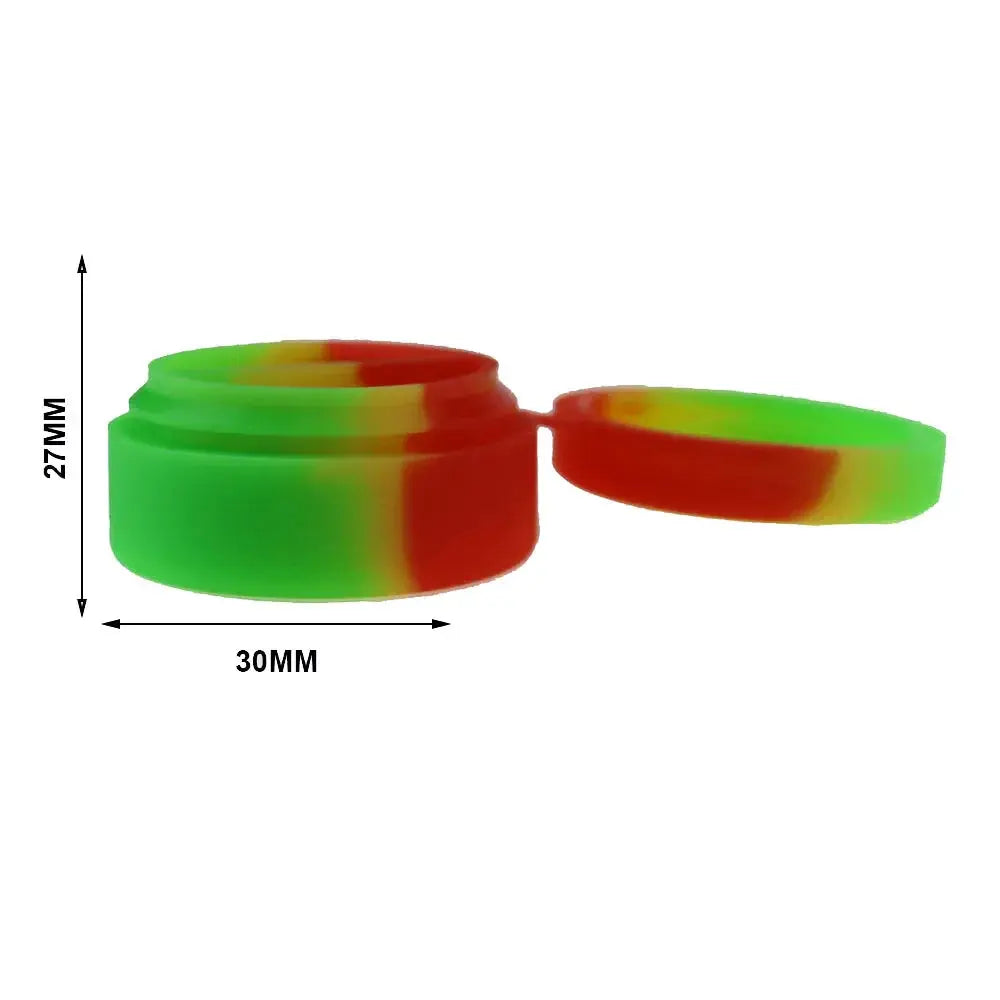 Nonstick silicone container in red and green, ideal for storing oil, wax, face cream, and liquids, with a 30mm diameter and 27mm height.