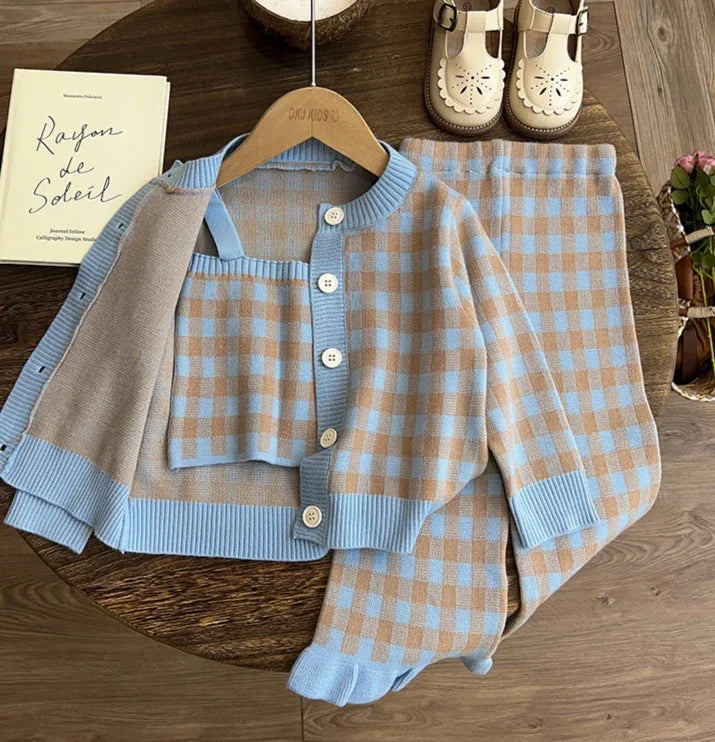 Girls Autumn Clothing 2024 New Set Fashionable Knitted Sweater Skirt Childrens Clothing Spring and Autumn Good Vibrations