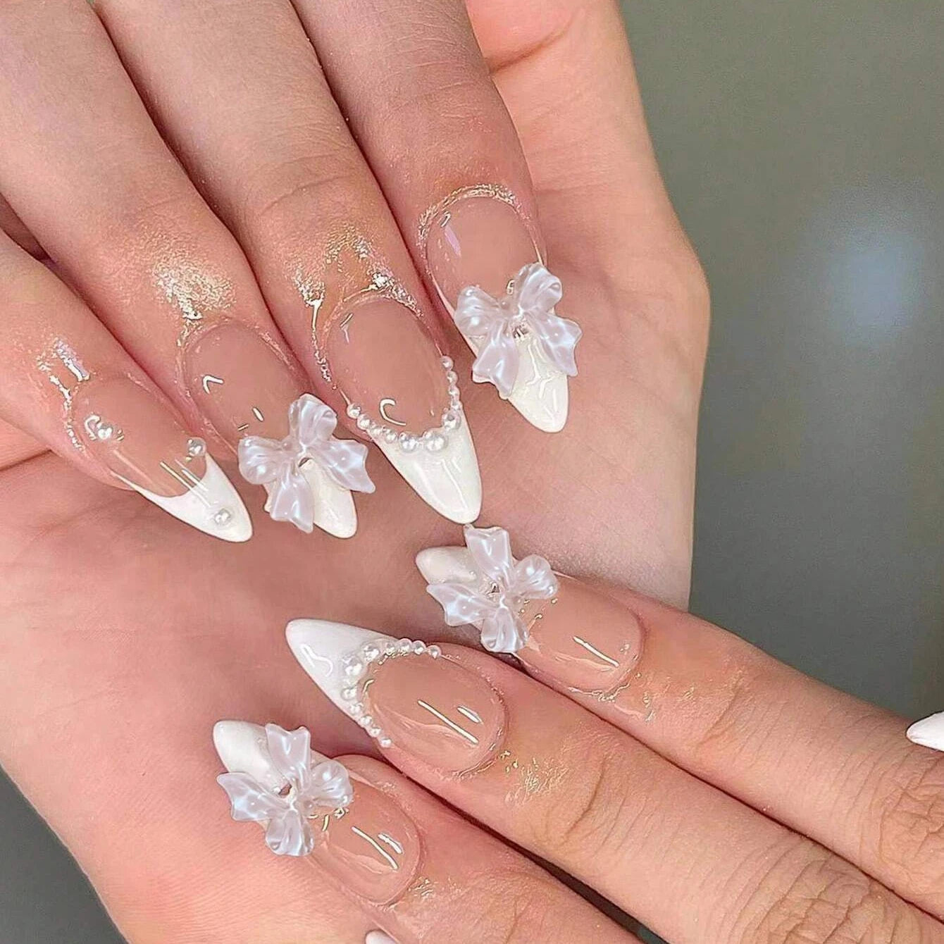 24pcs Press on Nails Short Almond Bowknot Black Press on Nails White Pearl Sweet French Tip Press on Nails Cute Nail Artificial Good Vibrations