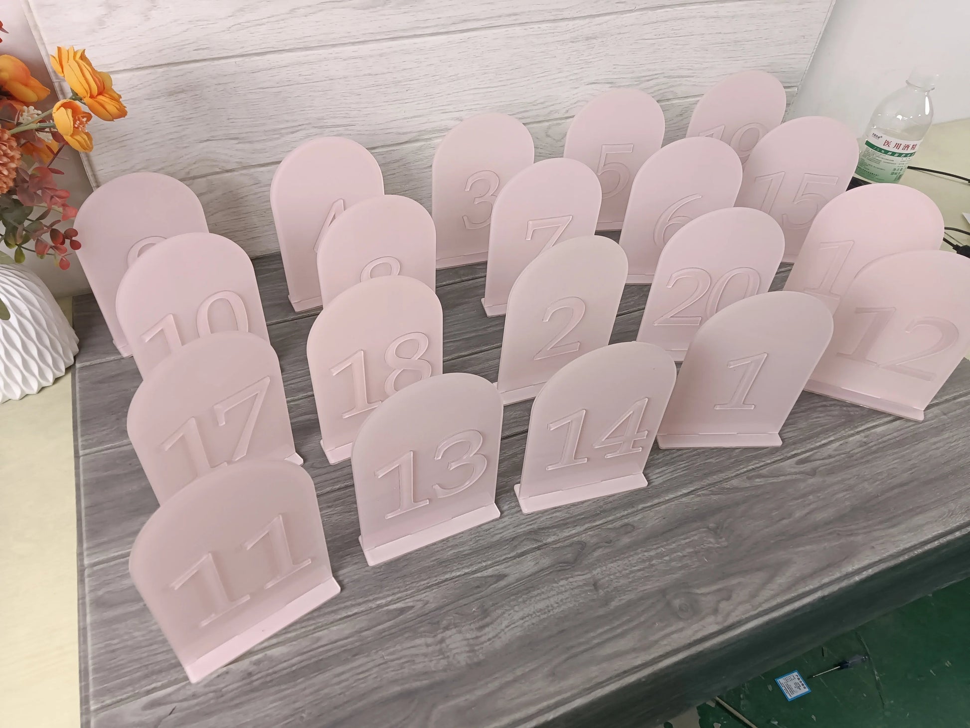 Modern Wedding Table Numbers Arch Serif Neutral Table Sign Wedding Wedding Arch Elegant Signage Luxury Inspiration Wedding Sign Good Vibrations