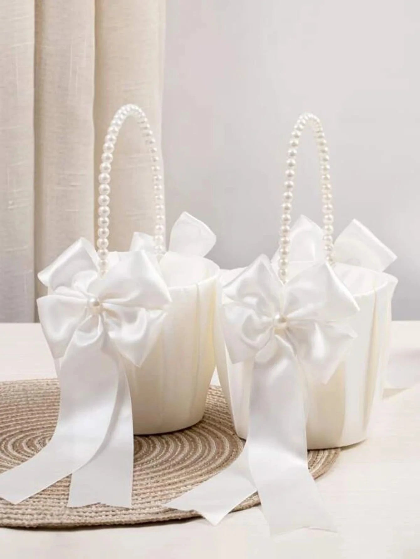 Wedding supplies bridal flower basket Pearl handle flower girl basket 1pc Good Vibrations
