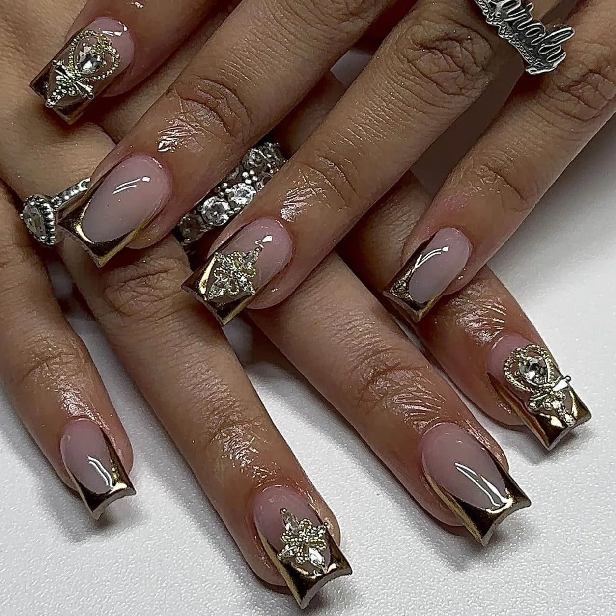 24pcs Short Fake Nails 3D Wave Sliver Star Design Blue French Press on Nails for Girls Full Cover Wearable Short False Nail Tips Good Vibrations
