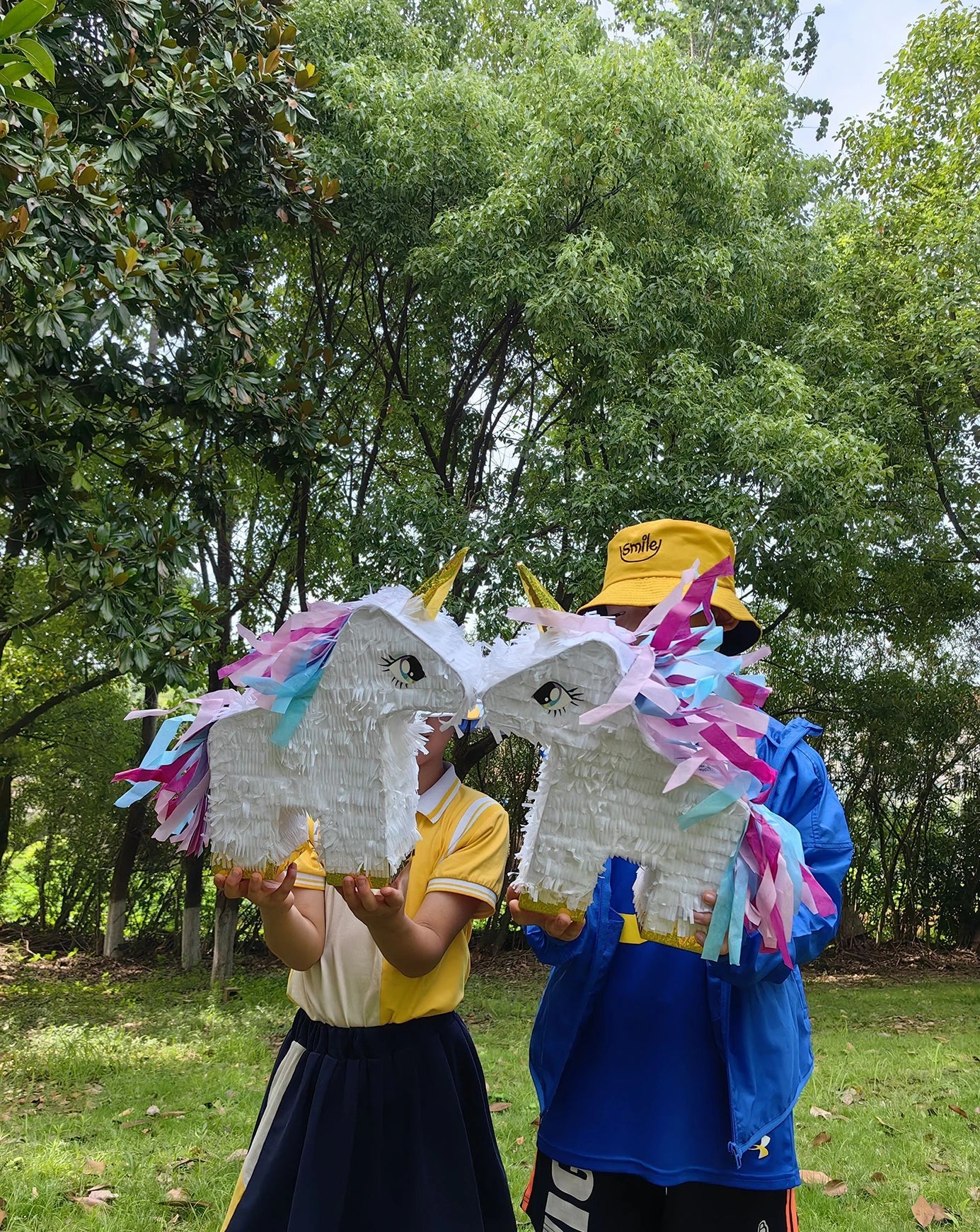 1 SET/Box Size Unicorn with a Blindfold and BatBirthday Party piñatas Candy Gift Unicorn Pinata Bundle Handmade Pretty Good Vibrations