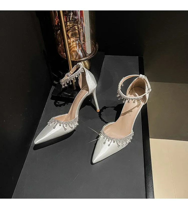 Comemore 2025 White Wedding Bridesmaid Shoes Satin Fashion Rhinestone Fringe Chain High Heels Black Temperament Elegance Pumps Good Vibrations