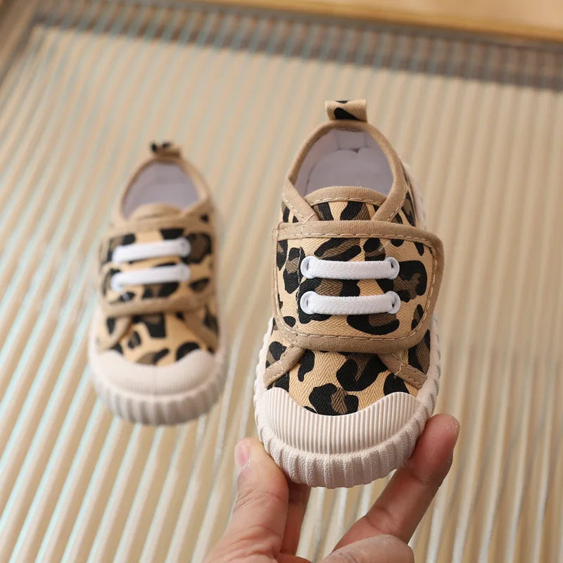 Children's Casual Shoes, Canvas Soft Sole Shoes Spring and Autumn Boys and Girls' Low Top Single Shoes Non-slip Prewalker Kids Good Vibrations