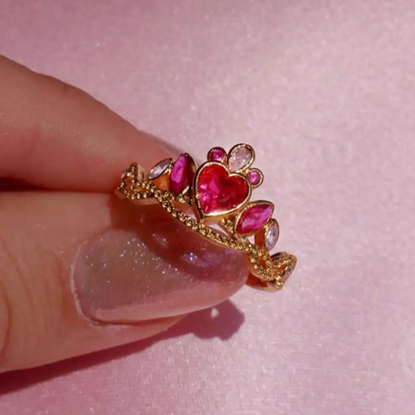 1 Pc Exquisite Crown Heart Fashion Elegant Gold Color Ring Women Daily Prom Party Adjustable Open Ring GIft Jewelry Good Vibrations