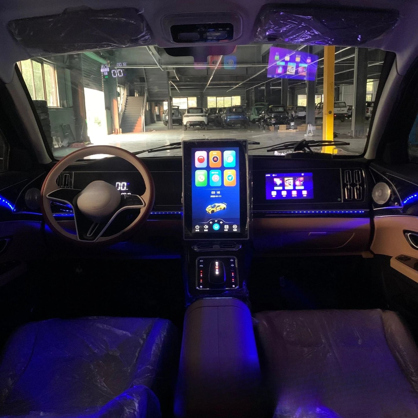New electric four-wheeler fully enclosed adult new energy high-speed lithium battery vehicle Good Vibrations