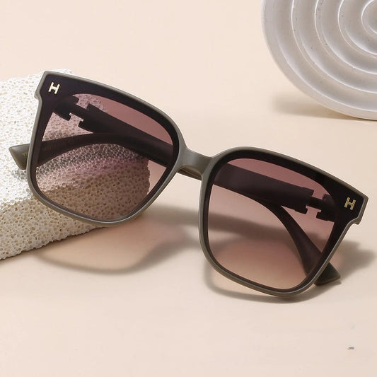 2025 New! Fashion Forward Large Frame Square Unisex Sunglasses UV Protected Ideal for Retro Trend Street Photography Good Vibrations