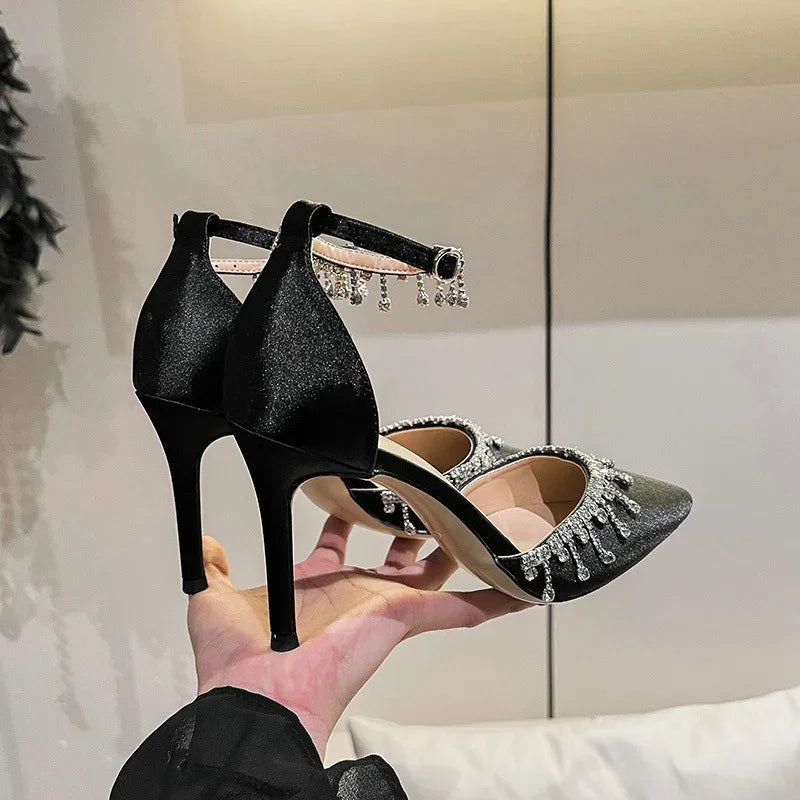 Comemore 2025 White Wedding Bridesmaid Shoes Satin Fashion Rhinestone Fringe Chain High Heels Black Temperament Elegance Pumps Good Vibrations