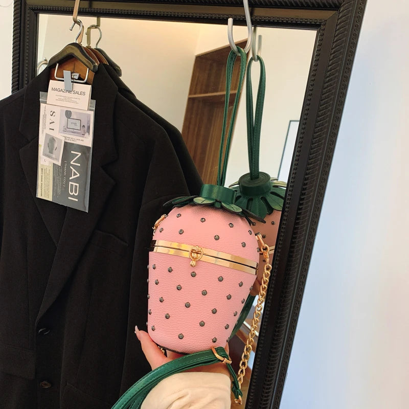 Designer Bolsos women Shoulder Strawberry shaped rivet Little Hand Bags Sac Handbags For Girls Ladies Purses And Crossbody Good Vibrations