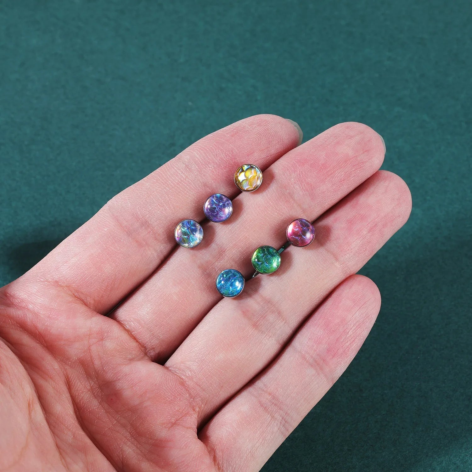 ZS 1Piece 14G Oil Luminescence Tongue Piercing Rings Stainless Steel Tongue Stud Skull Star Studs Earrings BCR Piercings Jewelry Good Vibrations Adult Super Store