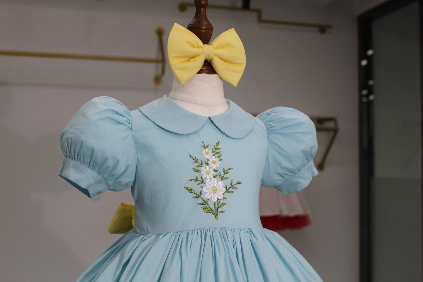 Baby Girl Summer Blue Yellow Daisy Embroidery Turkish Vintage Princess Dress for Birthday Holiday Easter Photography Eid B222 Good Vibrations