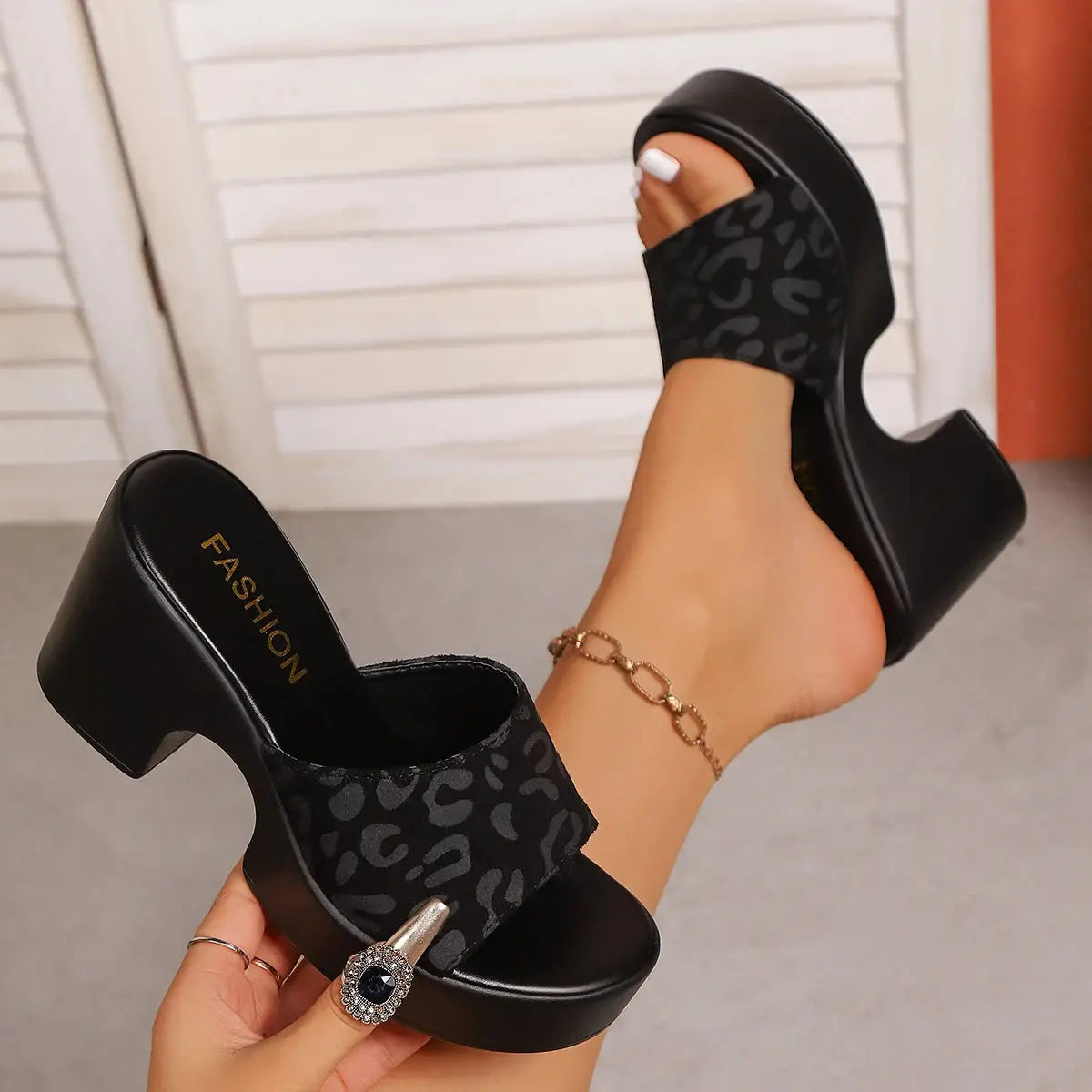 Summer Women Sandals Open-Toe Thick Platform Sandals Flip Flops Outdoor Chunky Heel Fashion Minimalist High Heels Shoes Women Good Vibrations