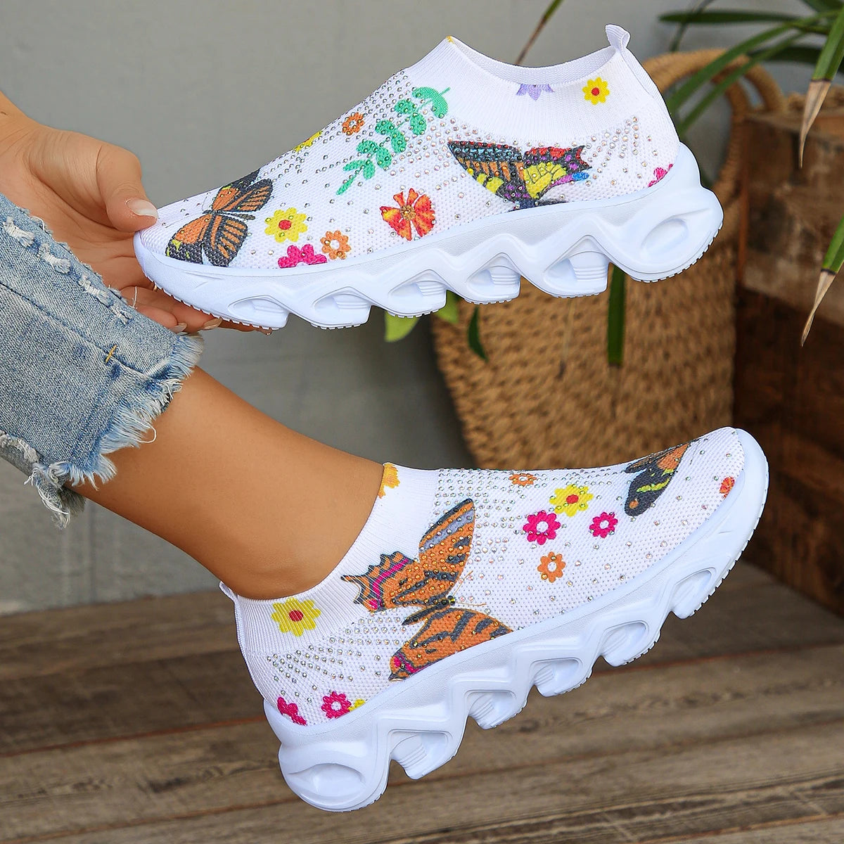 Fashion Crystal Butterfly Knitted Sneakers Shoes Woman Summer 2024 Breathable Mesh Slip On Platform Casual Flats Women Tennis Good Vibrations