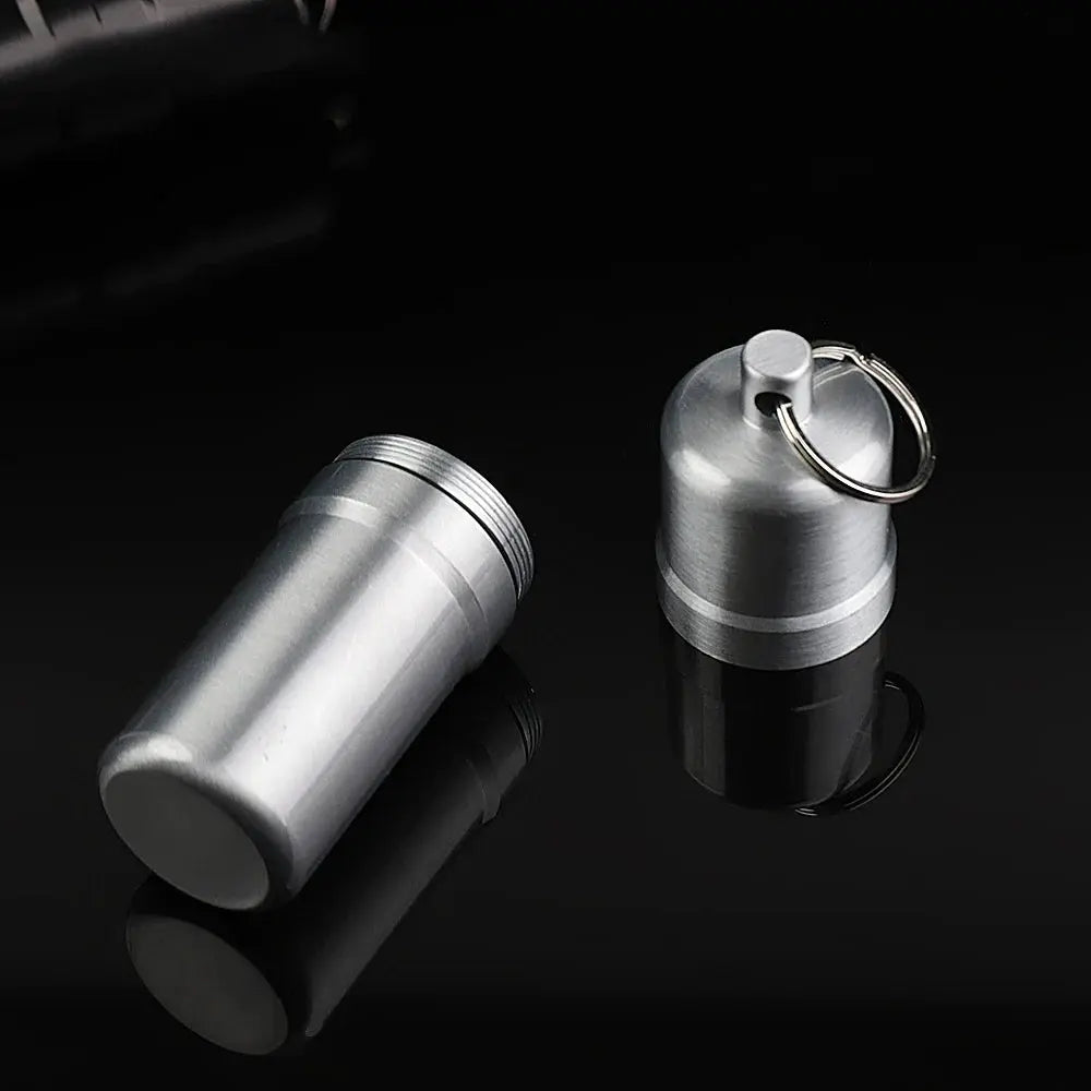 Metal cigarette case with keychain, portable and waterproof, silver.