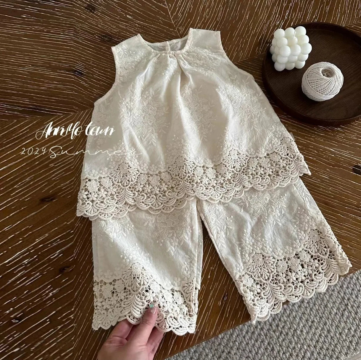 Girls' Suit, Foreign Style, New Children's Clothing, Summer Clothing, Baby Fashionable Lace Sleeveless Two-piece Set Good Vibrations