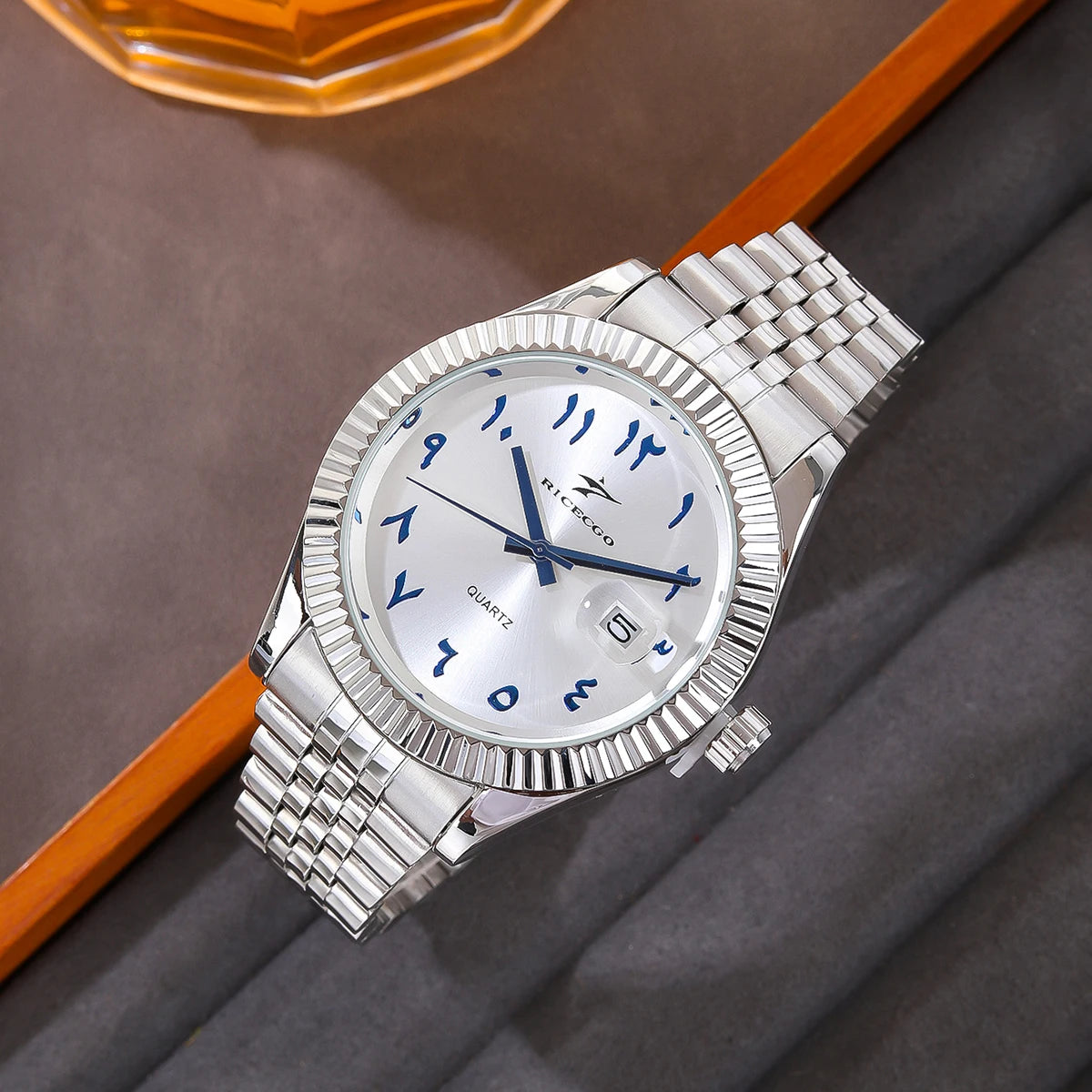 New Men Date Watches High-end Luxury Casual Calendar Stainless Steel Business WristWatch Leisure Sport WristWatch Clock Good Vibrations