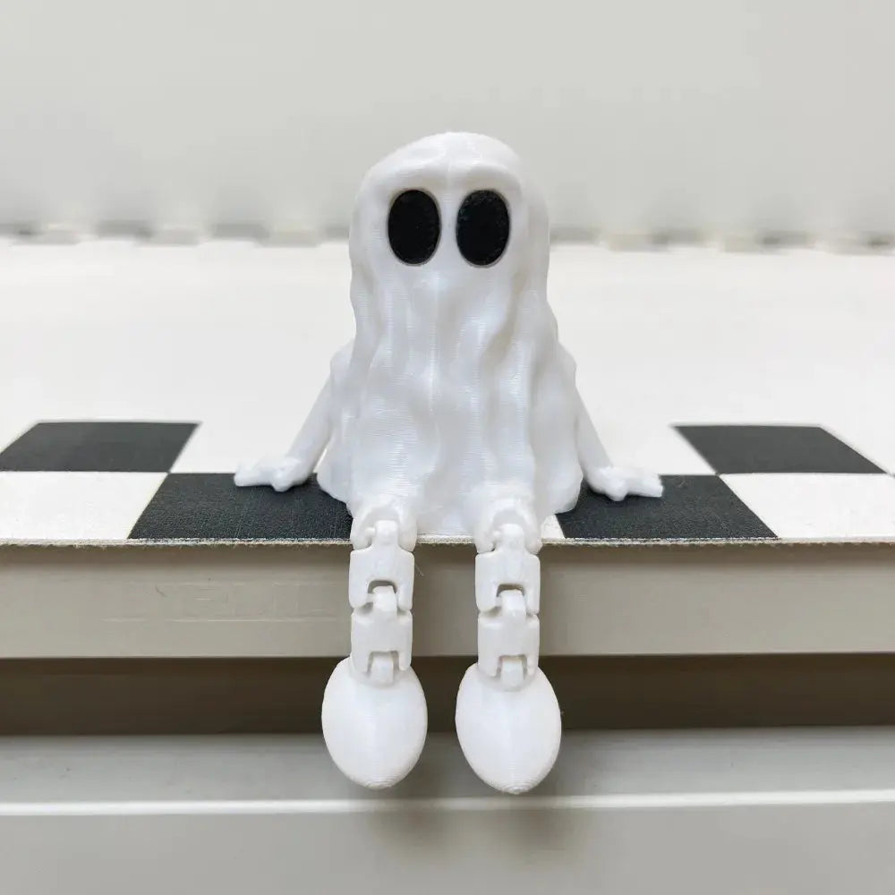 Cute Mini 3D Printed Ghost Ornament PLA Hand-Painted Ghost Fidget Toys Movable Joints Ghost Statue Halloween Party Decor Good Vibrations