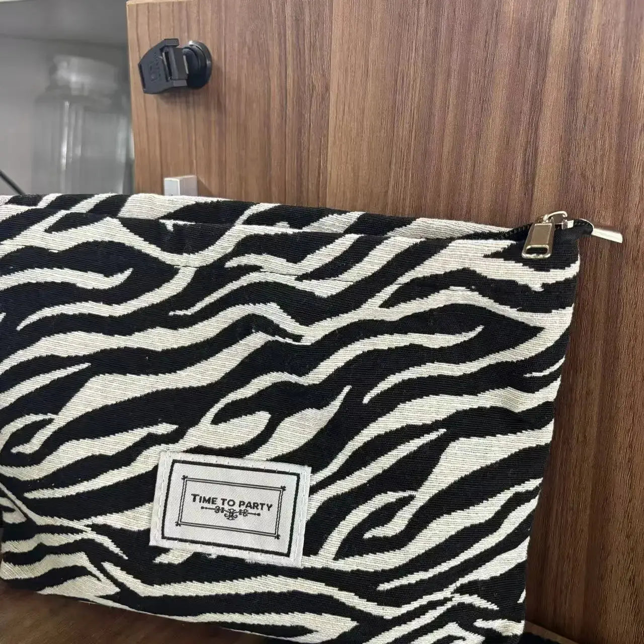 Large Women Leopard Cosmetic Bag Canvas Waterproof Zipper Make Up Bag Travel Washing Makeup Organizer Beauty Case Good Vibrations