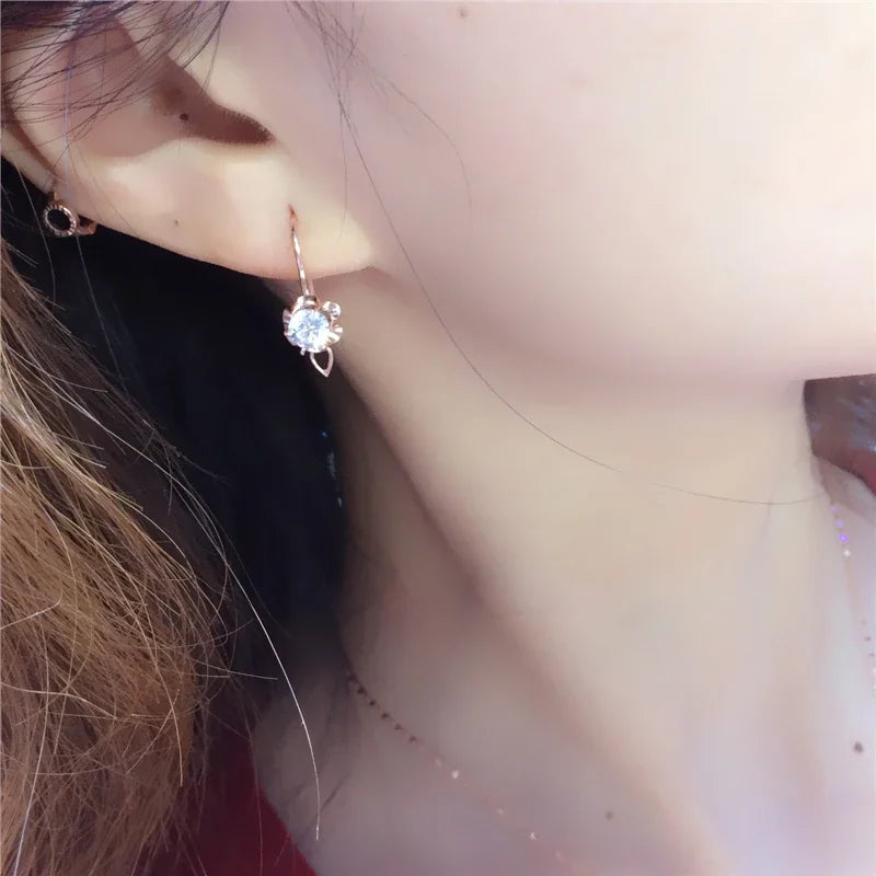 White Shiny Flower Jewelry Set Plated Rose Gold Earrings for Women Charms Rings Necklace Elegant Light Luxury Necklaces Good Vibrations