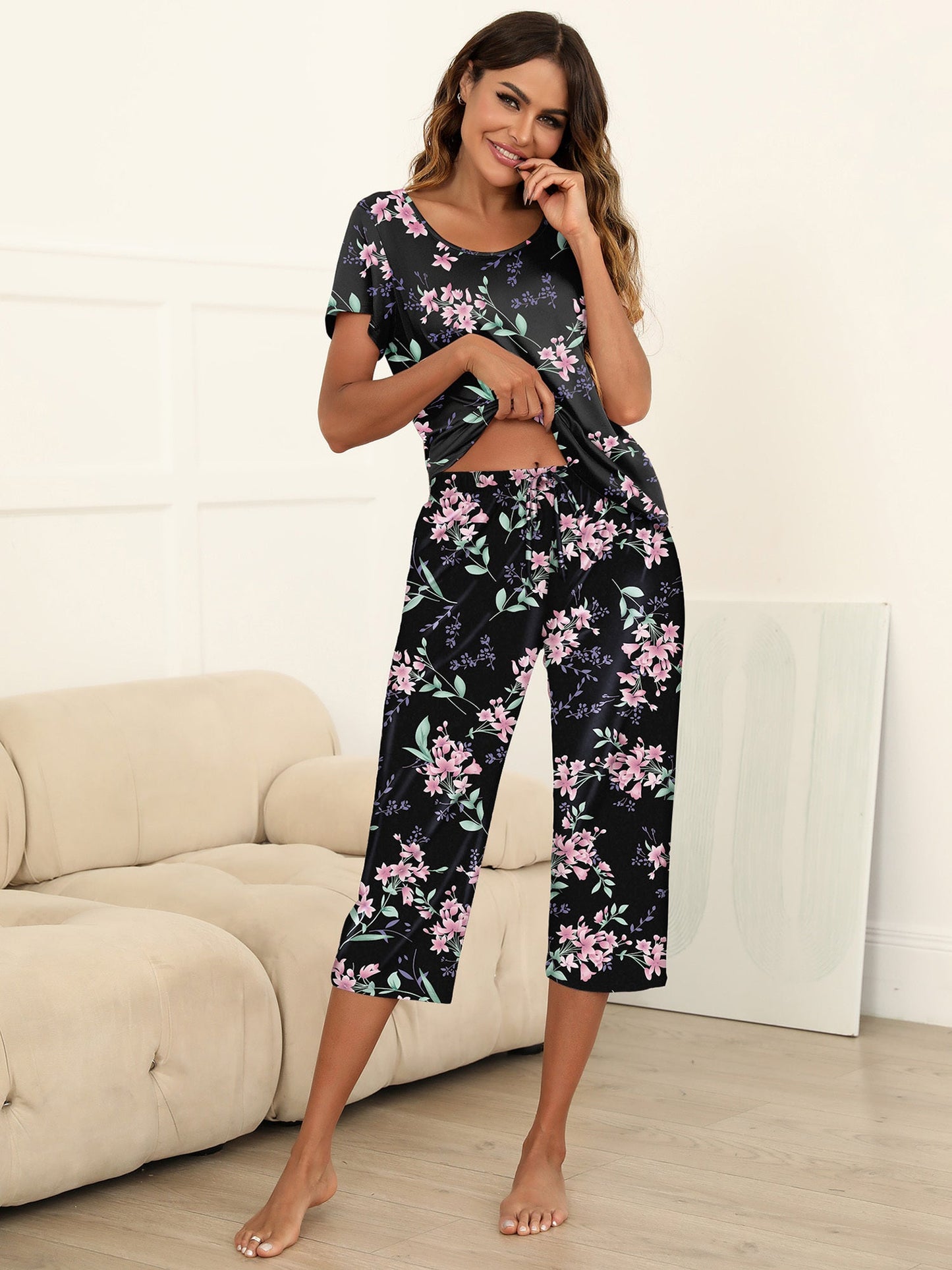 Fashion 3 PCS Capri Pajamas For Women Set Nightwear Housing Suit Super-Soft Housewear Casual Nightsuit Sleeping Suit Short Sleeve Pajama Sets Sleepsuit Floral Pj Sets Soft Sleepwear With Pockets Plus Size S-XXL Good Vibrations
