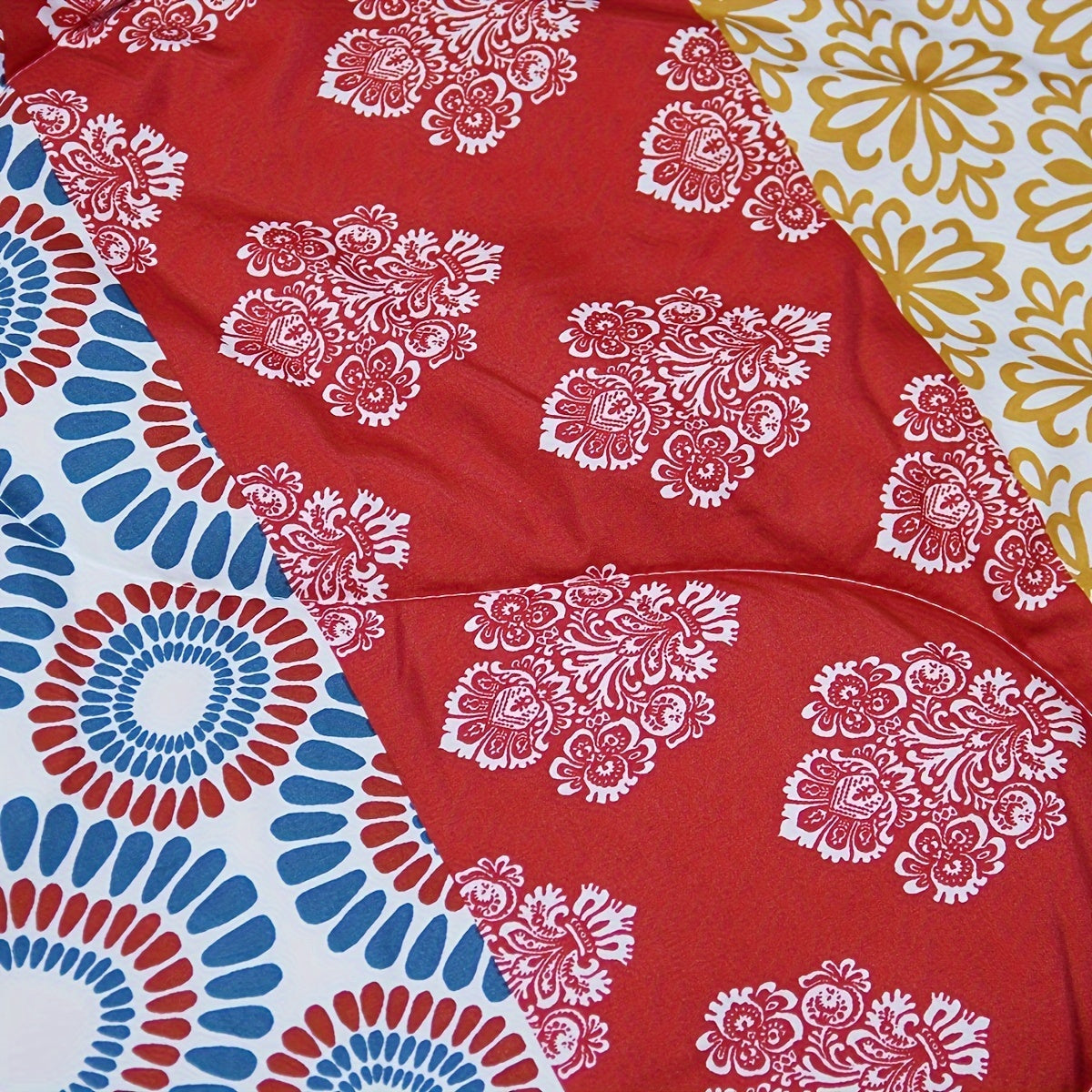 SLEEPBELLA Comforter Set, Soft Microfiber All Season Comforter, Colorful Boho Design with Red Bohemian Striped Pattern, Down Alternative Machine Washable Good Vibrations