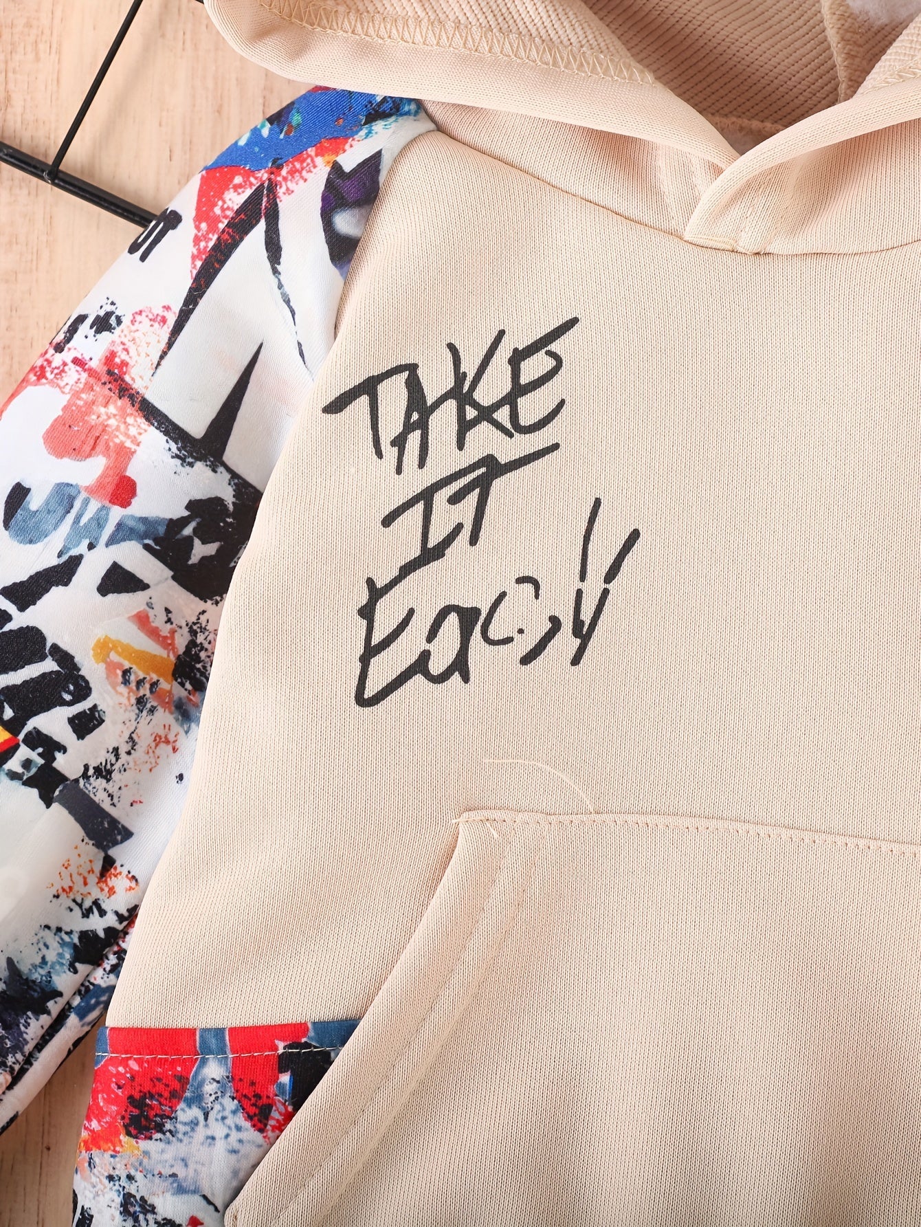 2pcs Toddler & Infant Boy's Colorful Graffiti Pattern Hoodie & Casual Cargo Pants Clothing Set for Outdoor Good Vibrations