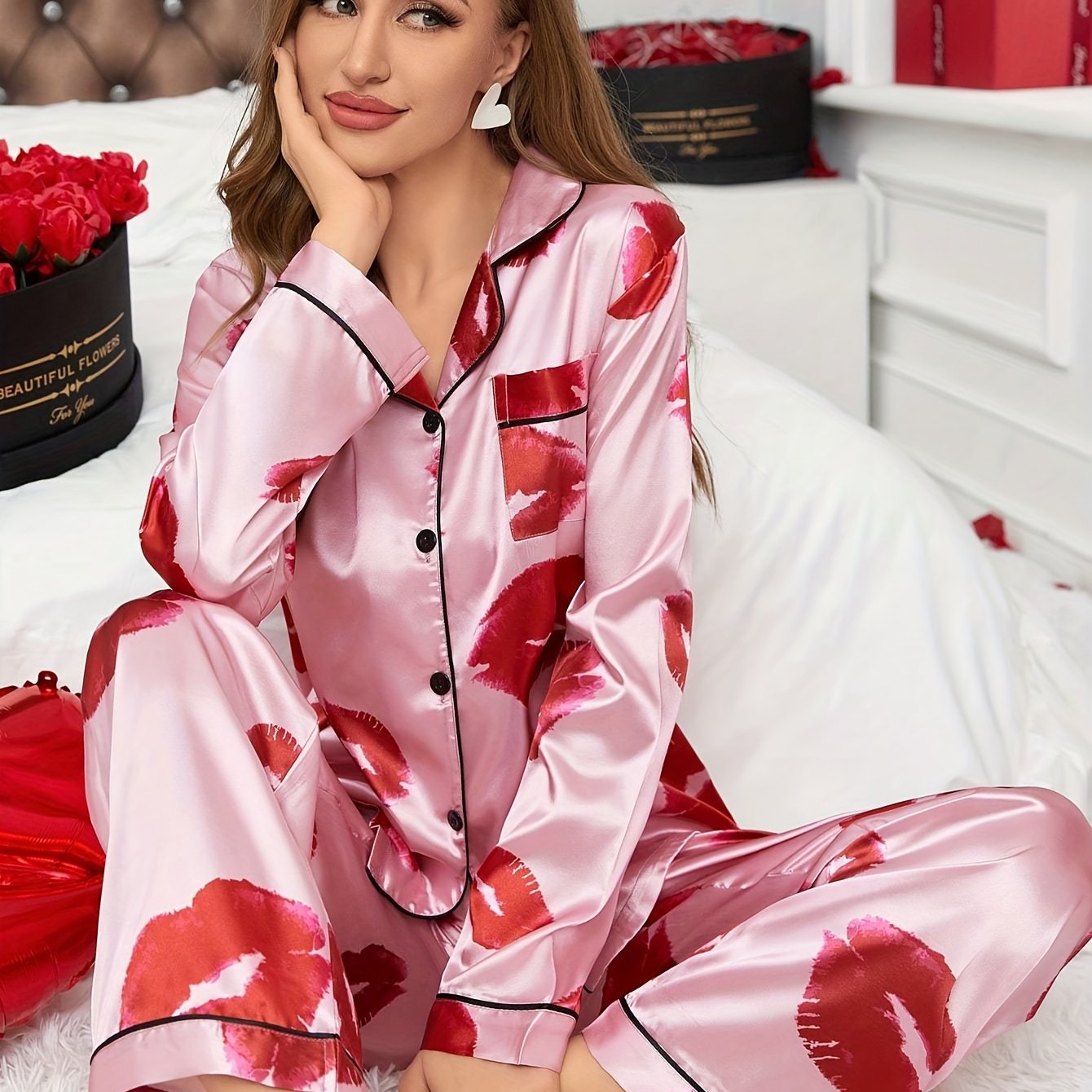 Lipprint printed women's satin pajamas, long sleeved pants, sexy home clothing set Good Vibrations