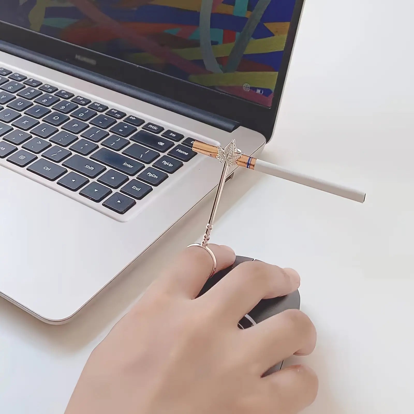 3 Elegant Blunt Ring Clips - 0, 67 Inch Brass Finger Joint Clips with Rose Design, 3 Styles (Bee, Rose, Palm) for Men & Women, Durable Tobacco Accessories for Cigarettes, Vape, and Smoking, Smoking Accessories, Cigarette Acce Good Vibrations