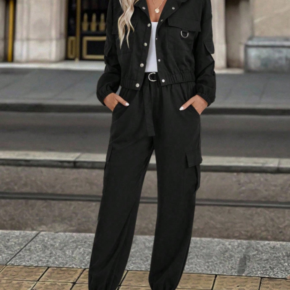 A Stylish Black Cargo Suit, a Jacket Combined with Legged Cargo Pants to Create a Cool And Handsome Casual Style, Trouser Suits for Women, Trouser Suits for Women Elegant, Workwear Outfit, Versatile Clothing, Modern Casual, S Good Vibrations