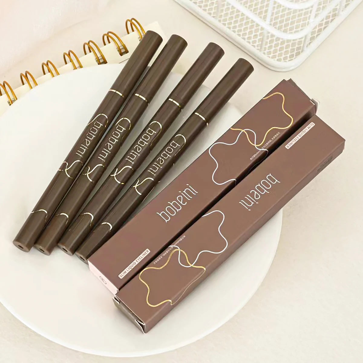 0.05mm slim eyeliner is smooth and durable, slim, quick-drying, long-lasting eyeliner, 4 colors, waterproof, non-smudging Good Vibrations