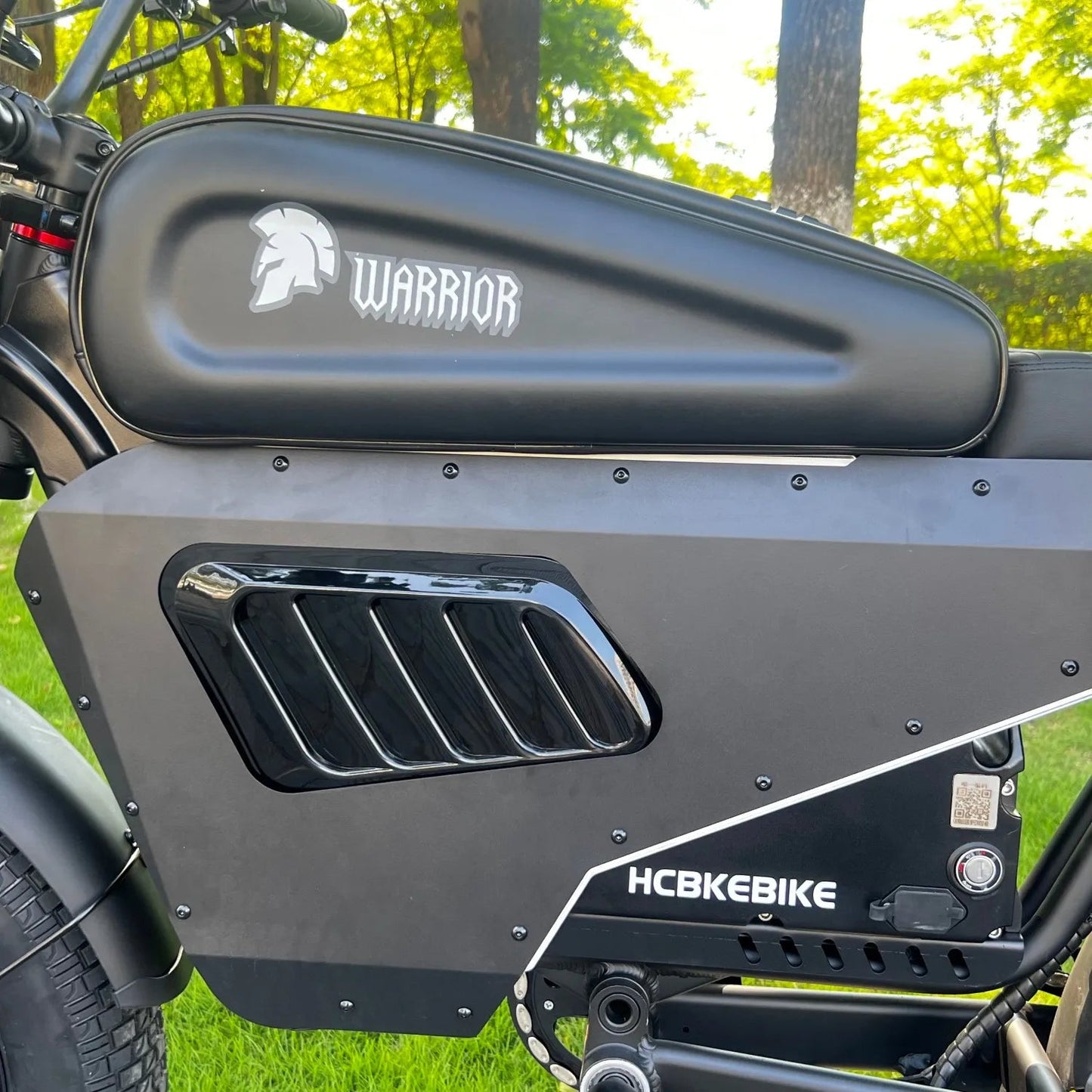 USA Warehouse HCBK-SS10 Original 60V50AH Black Warrior Electric Bike, New LED Armor, 130km Long Range Electric Bike Good Vibrations