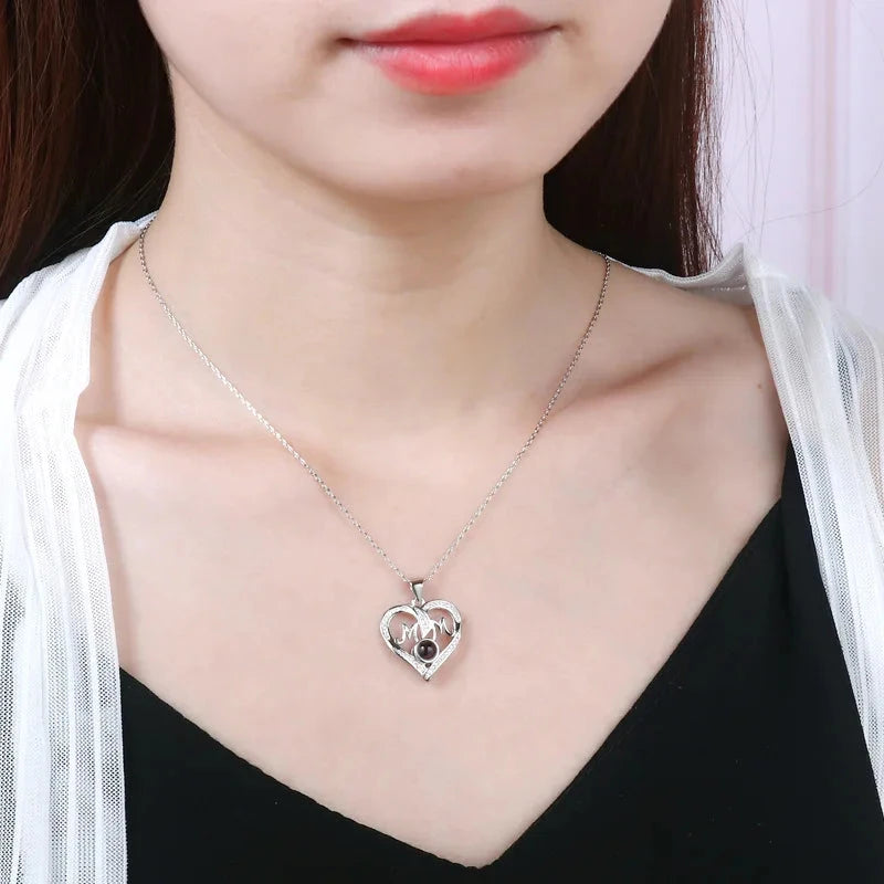 SSeeSY Hot Sale Personalized Custom Design Gemstone Copper Fashion Jewelry Mothers Day Gift Heart Pendant Mom Necklace for Women Good Vibrations