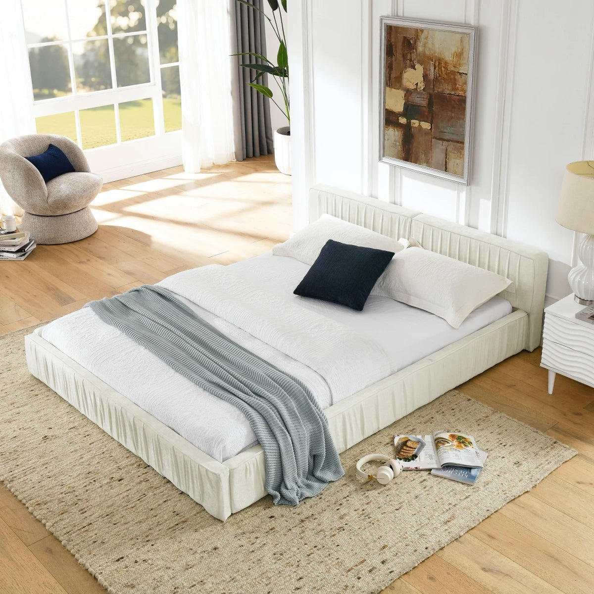 Modern Style Queen-Size Bedroom Furniture Bed Frame with Chenillefabric with Pleated Design Good Vibrations