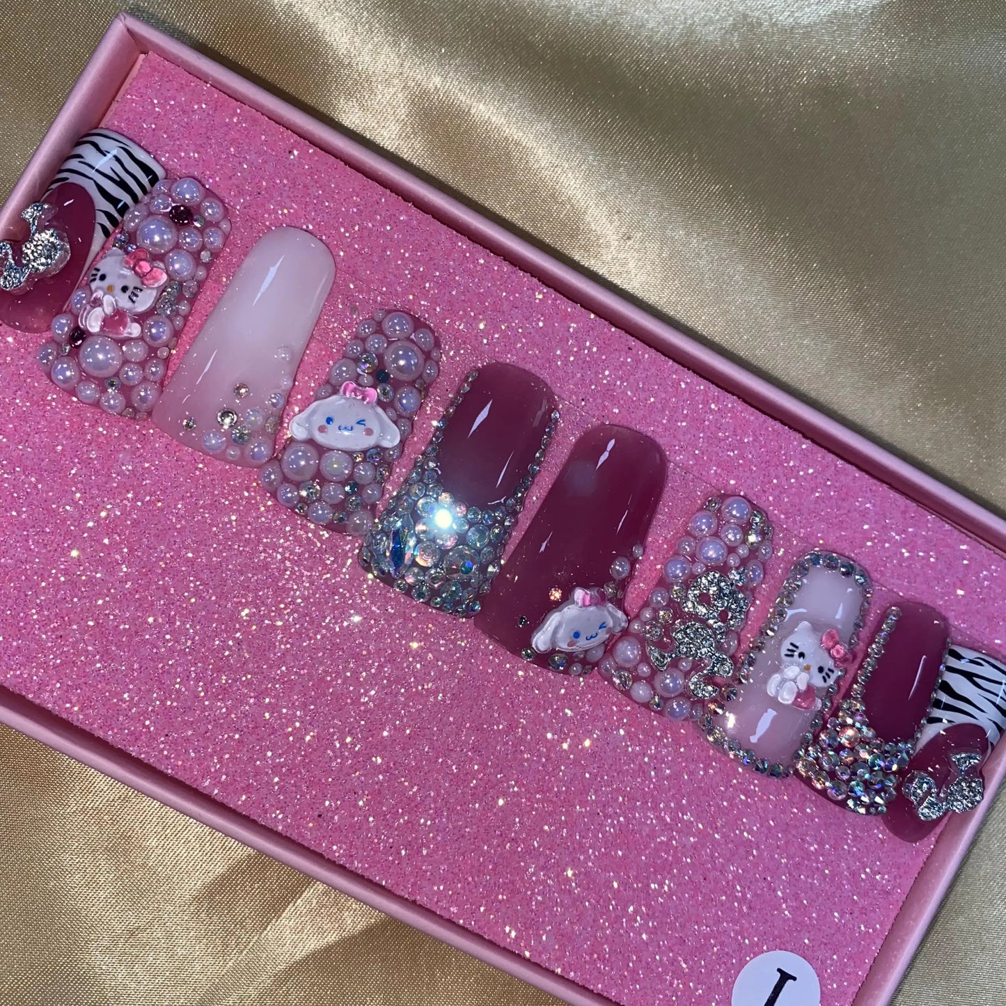 High Quality Multiply Designs 3D Handmade Customize Salon Press on Nails Acrylic Materials Set Good Vibrations