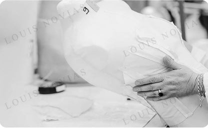 LOUIS NOVIAS  Wedding Dress For Women Elegant Backless Beaded Flowers Embroidery Sleeveless Wedding Gown Vestidos De Novia Good Vibrations