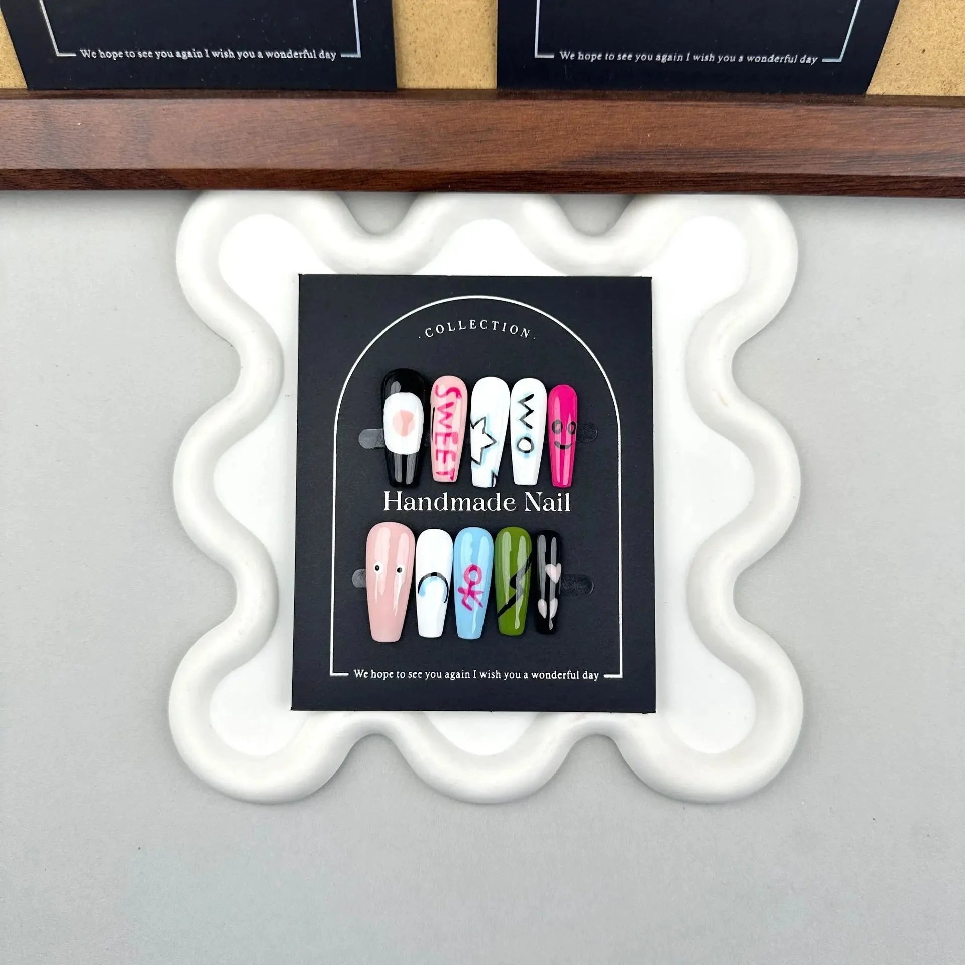 Handmade 3D Whitening Painting Press-on Nails Versatile Cute Anime Cartoon Design Durable ABS Fingers Pure Color Made for Good Vibrations